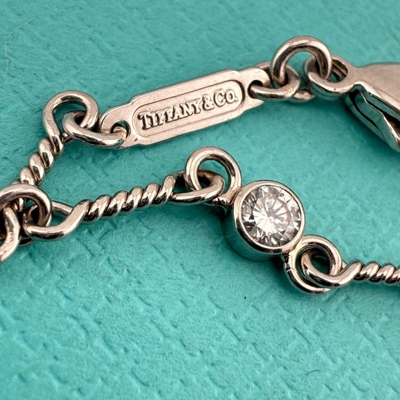 Vtg. Tiffany & Co. Platinum Diamond Pave Heart Twist Chain Tennis Necklace 17" - Picture 4 of 9